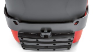 Stoßstange des P40 - P60 C von Linde Material Handling Die Frontstoßstange des P40 - P60 C von Linde Material Handling schützt den Fahrer im Falle eines Zusammenstoßes.