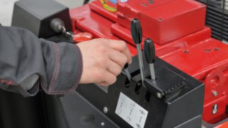 Manuelles Fasshandling mit Ex-Schutz-Fahrzeugen Manuelles Fasshandling mit Ex-Schutz-Fahrzeugen