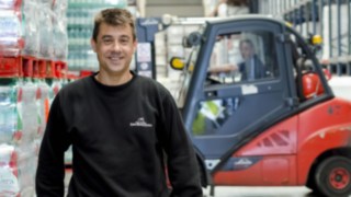 Javier Navarro Logistik Manager bei Agua Mineral Javier Navarro Logistik Manager bei Agua Mineral
