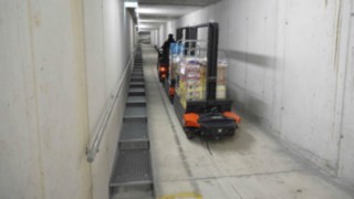 Alpine Intralogistik mit Routenzug im Einsatz Alpine Intralogistik mit Routenzug