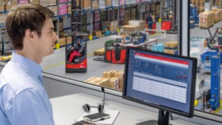 Flottenmanager nutzt die connect: Software am PC Flottenmanager nutzt die connect: Software am PC