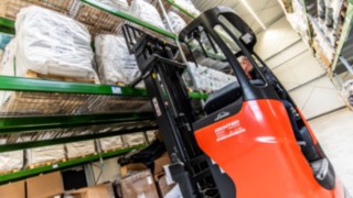 Linde Schubmaststapler R12B