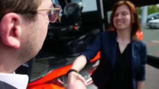 Übergabe Mietstapler an Kunde Übergabe Mietstapler an Kunde