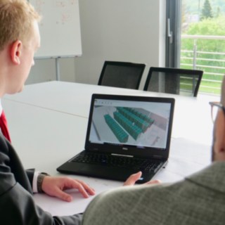 Meeting zur Planung eines Regalsystems Meeting zur Planung eines Regalsystems