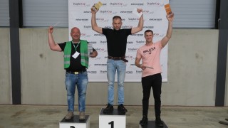 Herren_Gewinnen_Siegerpodest_2 Herren_Gewinnen_Siegerpodest_2