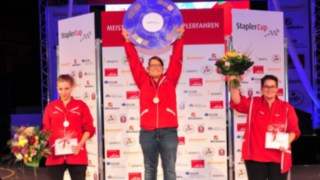 Anna-Lena Wisser gewinnt die Deutschen Meisterschaften der Staplerfahrerinnen Anna-Lena Wisser gewinnt die Deutschen Meisterschaften der Staplerfahrerinnen